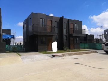 2 Story - 3 Bedroom Apartment