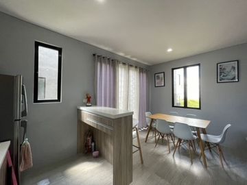 2 Story - 3 Bedroom Apartment