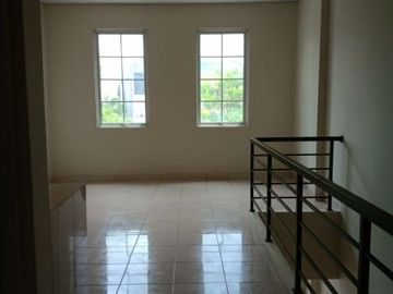 DIJUAL RUKO BLITZ 2 LOKASI STRATEGIS COCOK UNTUK USAHA DI GADING SERPONG