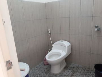 Rumah Besar dan Luas 5 Kamar Tidur dekat Candi Sambisari