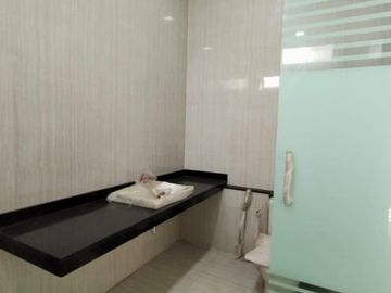 PURI INDAH JAKARTA BARAT RUMAH 3 LANTAI BARU DI RENOVASI