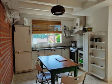 MODERNO - CON TERRAZA - BARRIO LOS TRONCOS