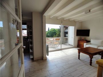 MODERNO - CON TERRAZA - BARRIO LOS TRONCOS