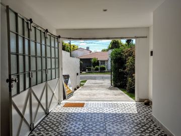 MODERNO - CON TERRAZA - BARRIO LOS TRONCOS