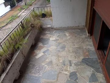 OPORTUNIDAD / DEPARTAMENTOS  3 AMBIENTES CON DEPENDENCIAS /  COCHERAS  / UN DOS AMBIENTES / TERRAZA / BERNAL / QUILMES (valor publicado a modo figurat