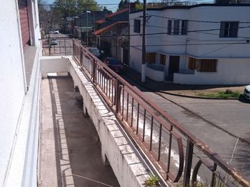 OPORTUNIDAD / DEPARTAMENTOS  3 AMBIENTES CON DEPENDENCIAS /  COCHERAS  / UN DOS AMBIENTES / TERRAZA / BERNAL / QUILMES (valor publicado a modo figurat