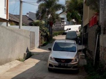 Rumah Nyaman Asri 2 Lantai Siap Huni Di Cikutra Lokasi Strategis Dekat Kampus ITENAS , WIDYATAMA