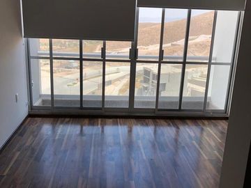 PH EN VENTA EN LOMAS DEL PEDREGAL