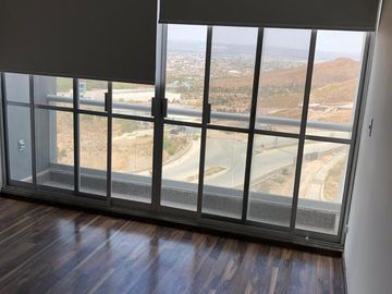 PH EN VENTA EN LOMAS DEL PEDREGAL