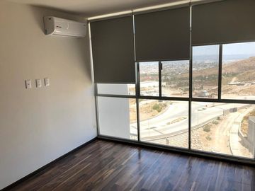 PH EN VENTA EN LOMAS DEL PEDREGAL
