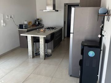 PH EN VENTA EN LOMAS DEL PEDREGAL