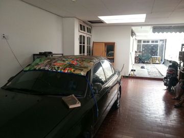Rumah Mewah Shm di Kertajaya Indah Timur Manyar