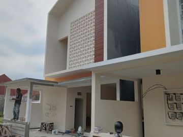 KOS MURAH, 11 KAMAR, FULL FURNISHED, DEKAT BERBAGAI KAMPUS DI MERJOSARI, MALANG