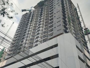 Studio with Balcony (37 sqm) in Galleria Residences Cebu