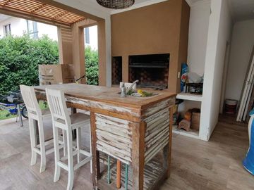 OPORTUNIDAD RETASADA! Hermosa Casa en Barrio privado LAS LIEBRES