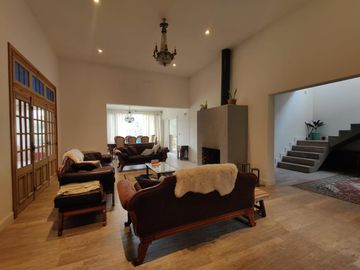 OPORTUNIDAD RETASADA! Hermosa Casa en Barrio privado LAS LIEBRES