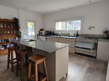 OPORTUNIDAD RETASADA! Hermosa Casa en Barrio privado LAS LIEBRES