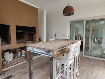 OPORTUNIDAD RETASADA! Hermosa Casa en Barrio privado LAS LIEBRES