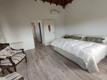 OPORTUNIDAD RETASADA! Hermosa Casa en Barrio privado LAS LIEBRES