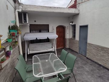 Casa en venta en Ramos Mejia Sur