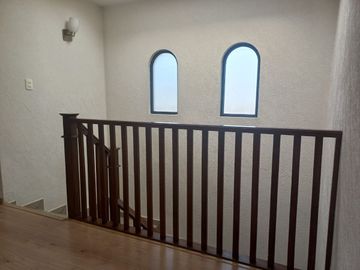 Amplia residencia fraccionamiento privado TOLUCA