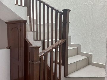 Amplia residencia fraccionamiento privado TOLUCA