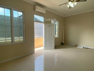 Dijual Townhouse 3 Lantai Siap Huni Di Jagakarsa