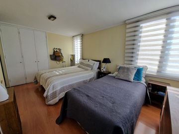 PRECIOSO DEPARTAMENTO EN LA CALLE VATICANO, A PASOS DE ISABEL LA CATOLICA,  7.100 UF