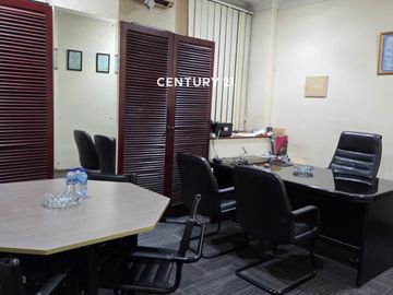 Gedung 5 Lantai Di Area Jakarta Selatan Ef 18872