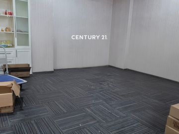 Gedung 5 Lantai Di Area Jakarta Selatan Ef 18872
