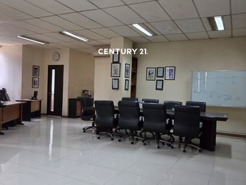 Gedung 5 Lantai Di Area Jakarta Selatan Ef 18872