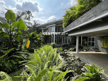 Rumah Asri Dengan Tanah Luas Di Bintaro Jaya Sektor 5