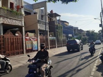 Ready 4 Unit Rmh Strategis Jl Raya 2.5 lt Fullfurnished Duren Sawit Jakarta