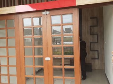 Ready 4 Unit Rmh Strategis Jl Raya 2.5 lt Fullfurnished Duren Sawit Jakarta