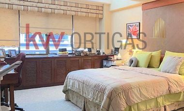 Best Value Bi-level Penthouse for Sale in Parc Regent, Makati
