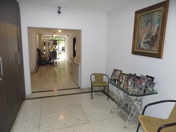 casa-local en arriendo/venta en san vicente. Cod V85621