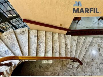 Casa en Venta Para Consultorios Oficinas Frente Jardin Corregidora Centro Colima