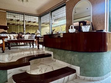 Casa en Venta Para Consultorios Oficinas Frente Jardin Corregidora Centro Colima