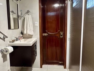 Casa en Venta Para Consultorios Oficinas Frente Jardin Corregidora Centro Colima