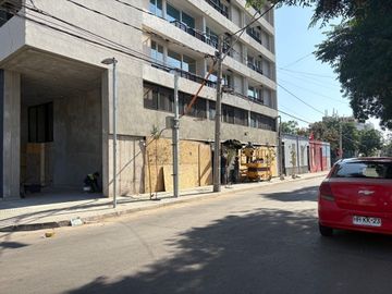 Local comercial de planta libre en Ricardo Cumming