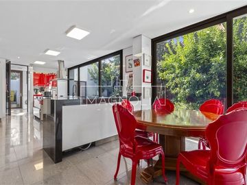 Casa en arriendo de 7 dorm. en Lo Barnechea