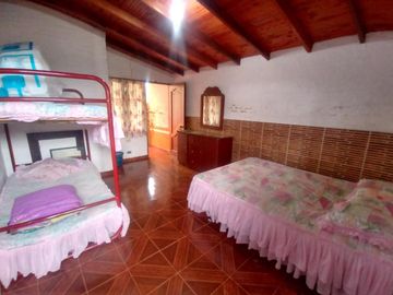 casa campestre en venta en el carmen. Cod V13727