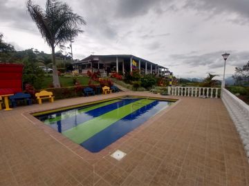 casa campestre en venta en el carmen. Cod V13727