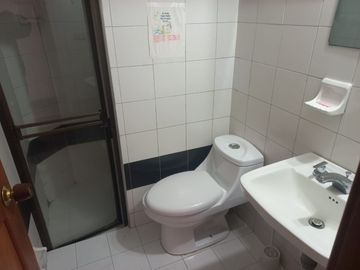casa en venta en granada norte. Cod V6879201
