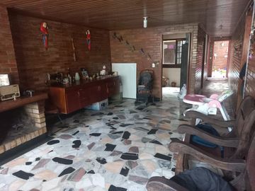 casa en venta en granada norte. Cod V6879201