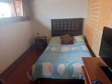casa en venta en granada norte. Cod V6879201