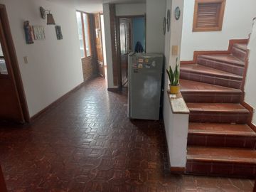 casa en venta en granada norte. Cod V6879201