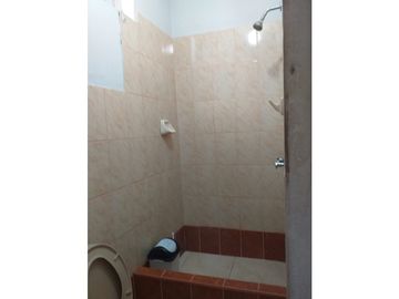 ALQUILO HABITACIONES FRENTE AL CC OPEN PLAZA DE PIURA