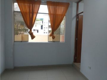 ALQUILO HABITACIONES FRENTE AL CC OPEN PLAZA DE PIURA