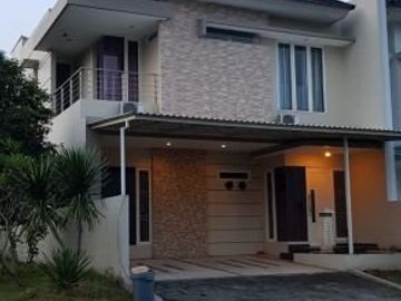 Rumah Full Furnished di Woodland Citraland, Surabaya